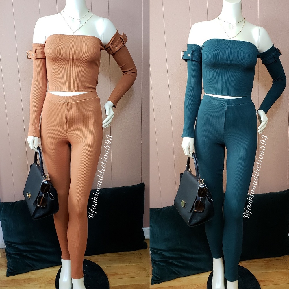 Off-the-shoulders long sleeves crop matching set